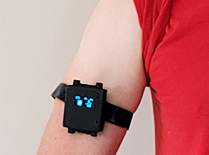 Bracelet ergonomique pour prévenir les blessures en milieu de travail